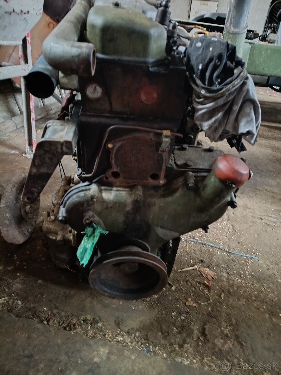 Predám motor zetor 5201 - 4