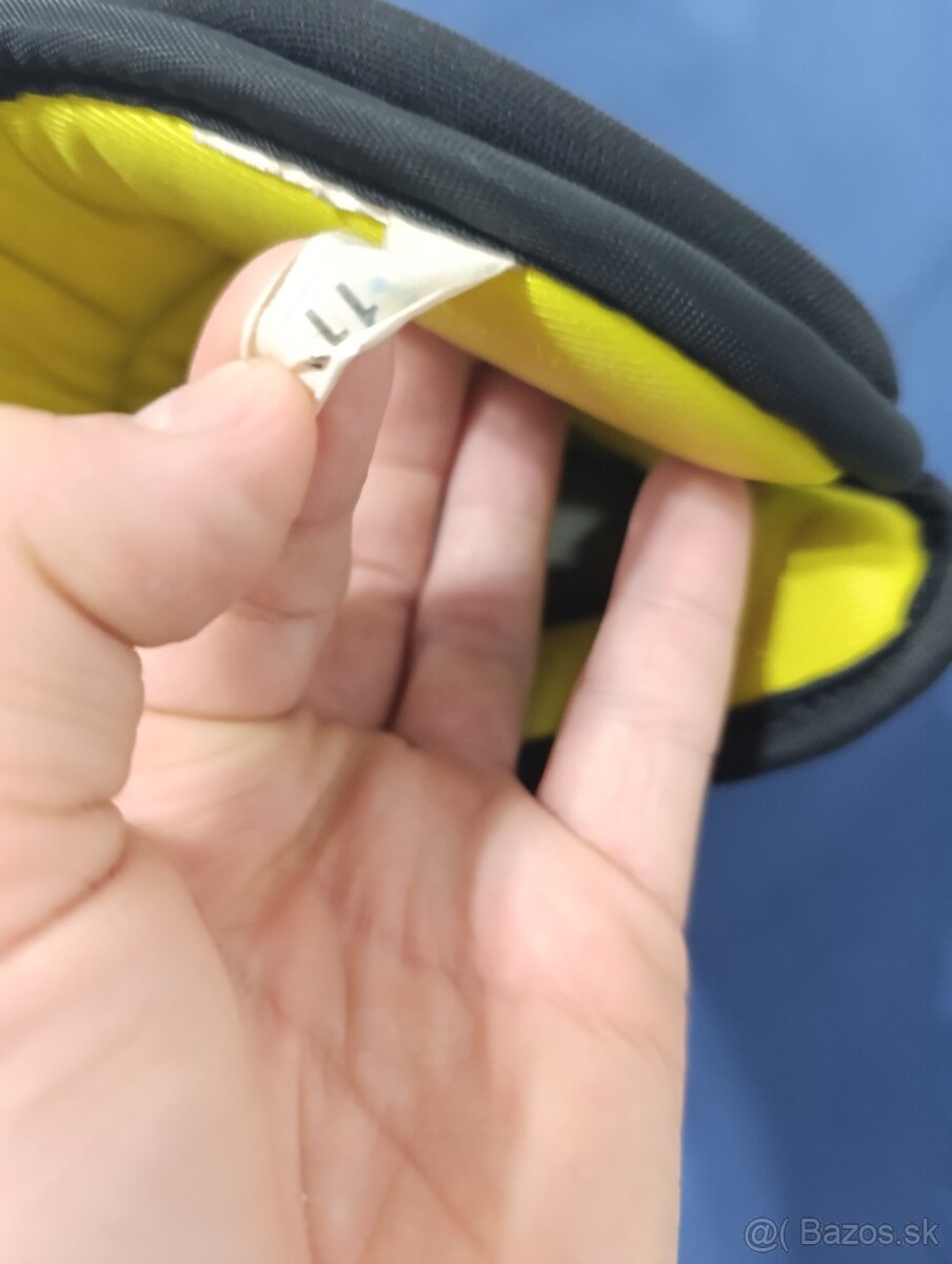 Predám hokejové rukavice 11' - 4