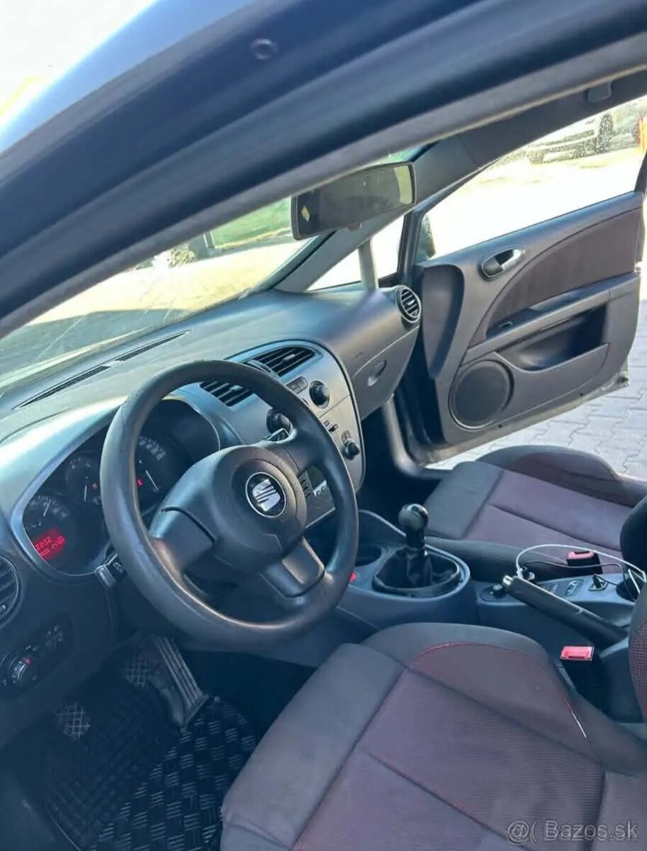 SEAT LEON 2 2.0TDI - 4