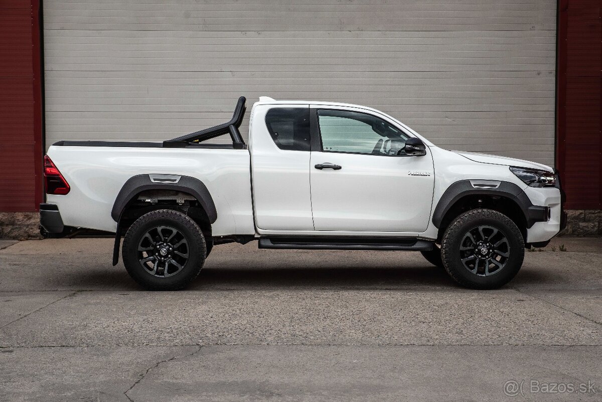 Toyota Hilux Extra Cab 2.8 D-4D Invincible 4x4 - ZÁRUKA