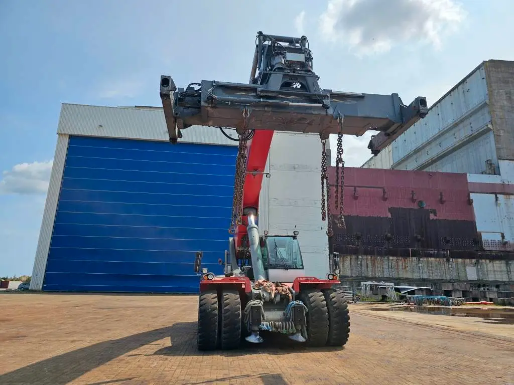 Liebherr LRS V645 nakladač na lodné kontajnery - 4
