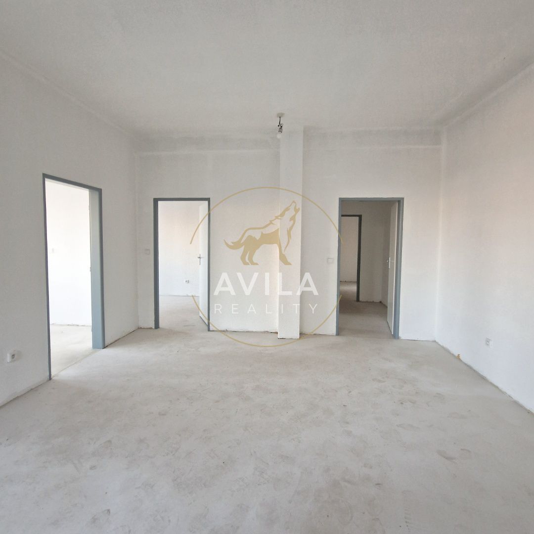 Na predaj: Multifunkčná priemyselná hala v Novom Meste nad V - 4