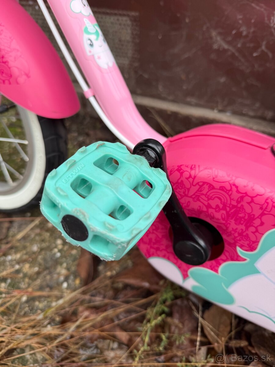 Dievčenský bicykel s prídavnými koliečkami - 4