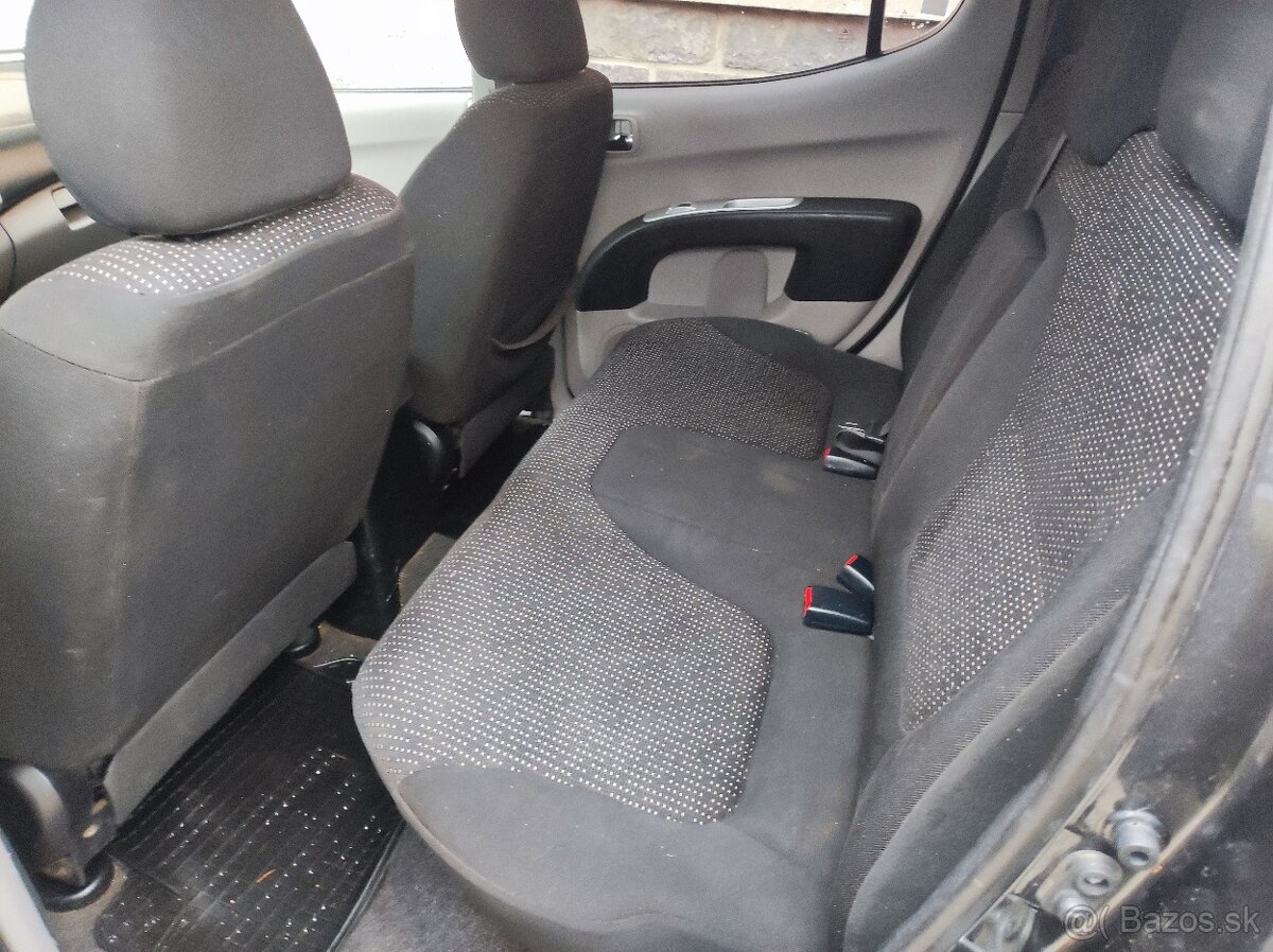 Predám Mitsubishi L200 - 4