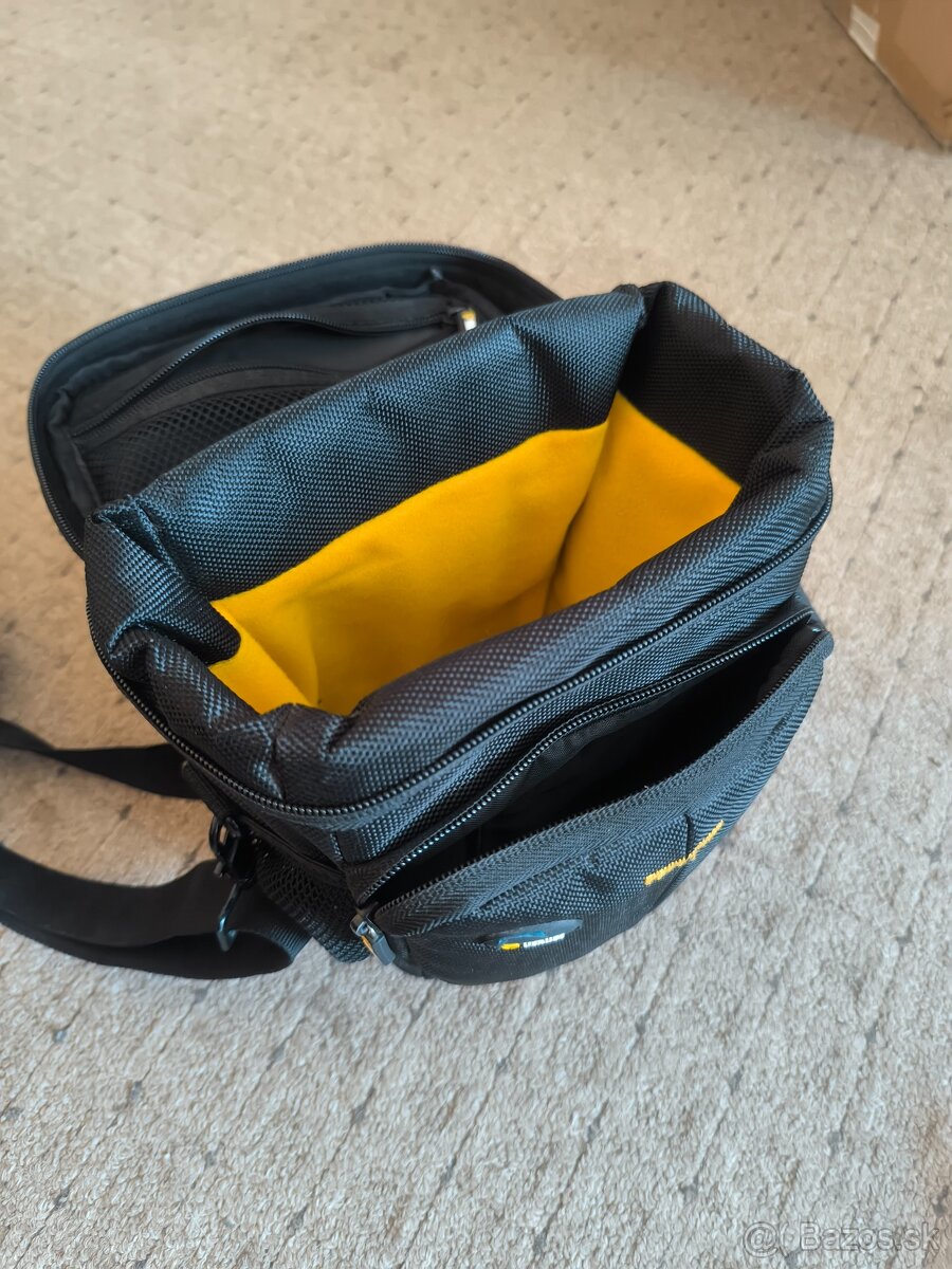 Canon EOS 2000D 15-55 - 4