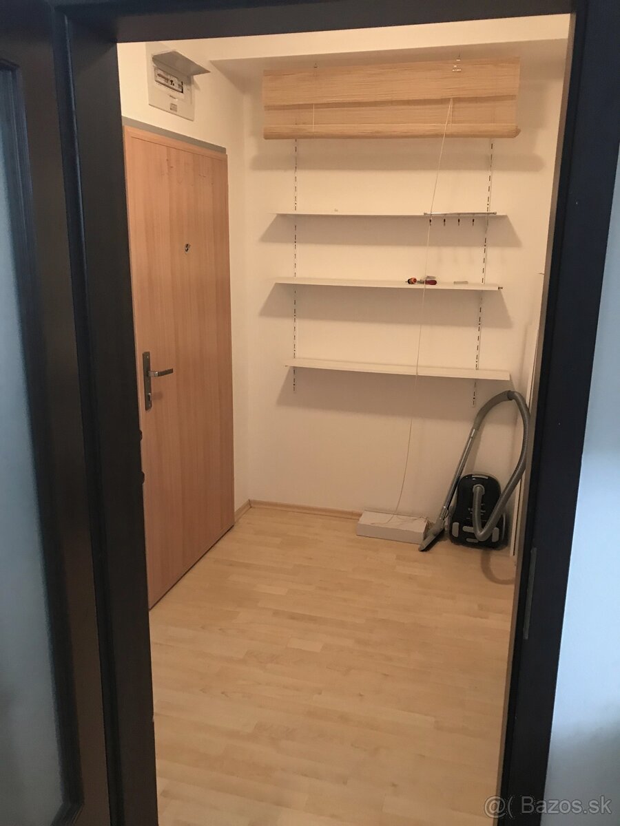 Bývajte aj podnikajte - 4