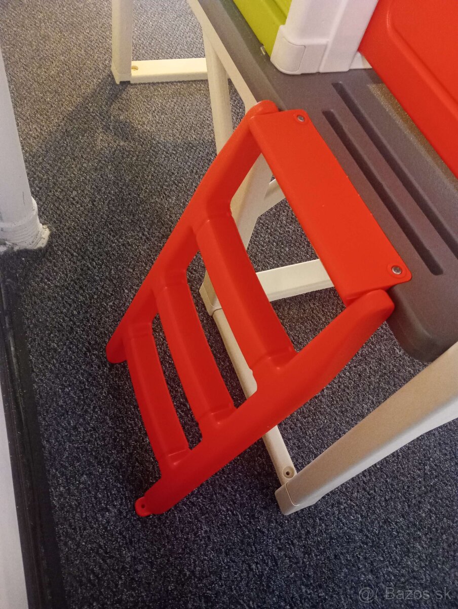 Predám detský domček Smoby na platforme so šmýkačkou - 4