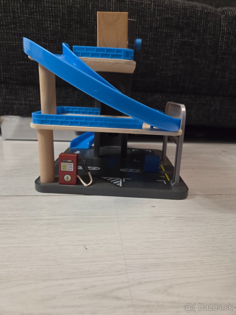 Garáž s výťahom - 4