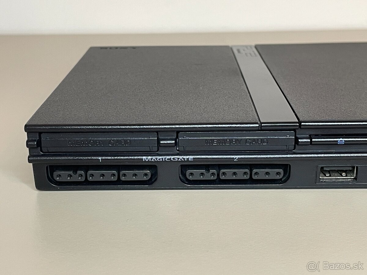 PS2 Slim SPCH 70004 + 5 hier + ovládač + memory card - 4