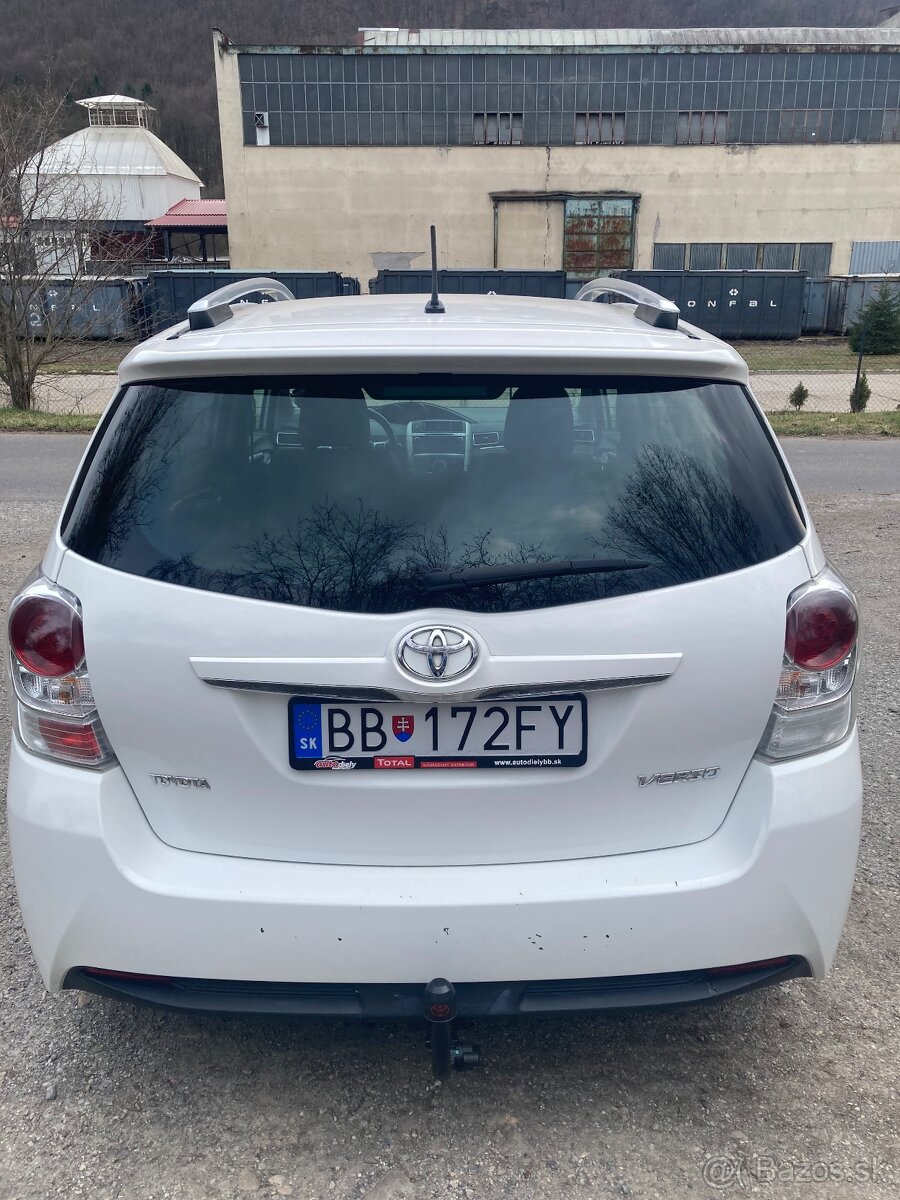 Toyota Verso 7-miestna 2,0D-4D - 4