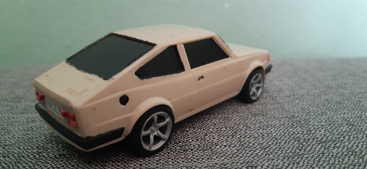 ŠKODA RAPID 130 GL 1:43 Igra - 4