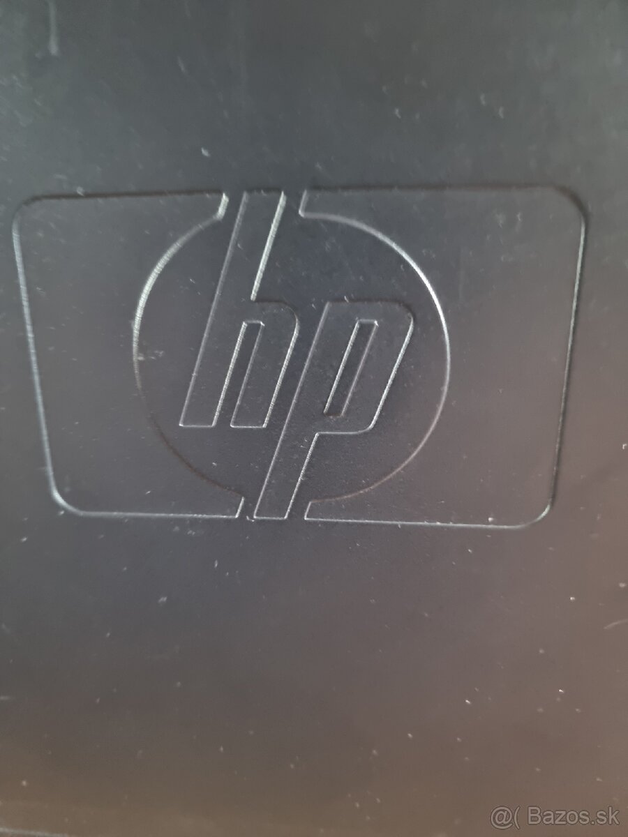 Ponukam na predaj stolny počìtač hp - 4