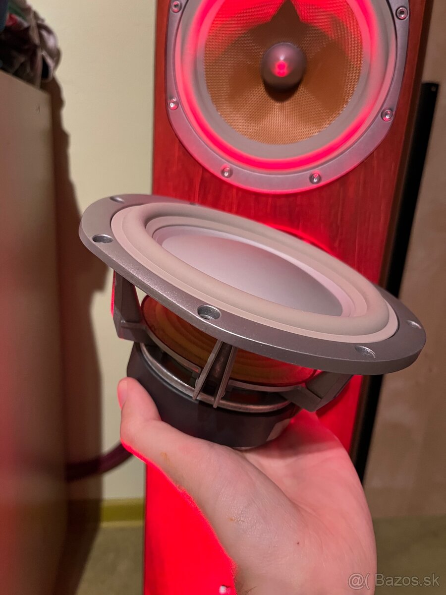 Bowers&Wilkins CDM Hi-Fi stĺpóvé reproduktory - 4