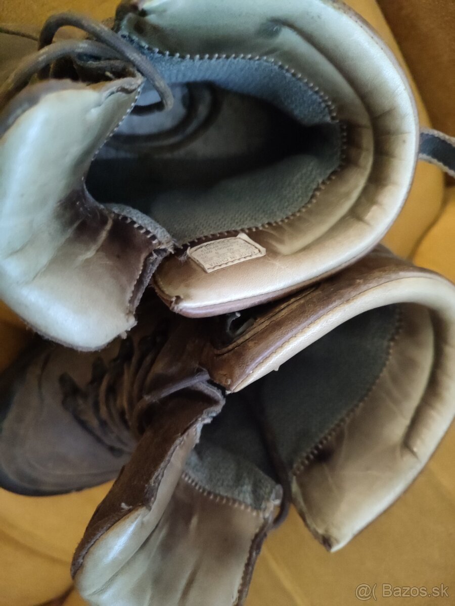 Kožené turistické alebo zimné topánky SALOMON v 40 - 4