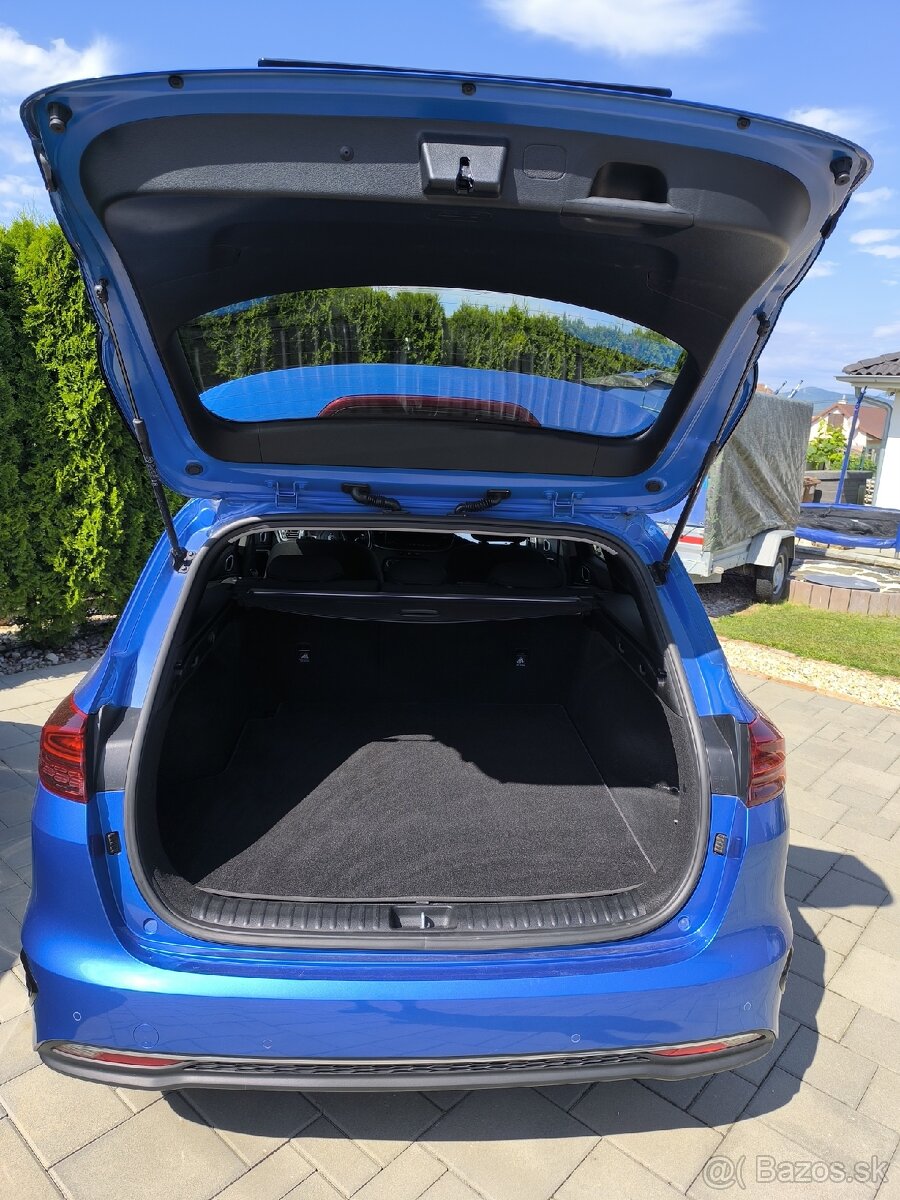 Predam Kia Ceed SW 1.6 crd Gold - 4