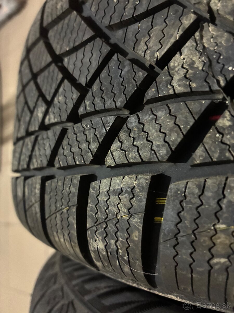 Zimna sada 5x112r16 205/55r16 - 4