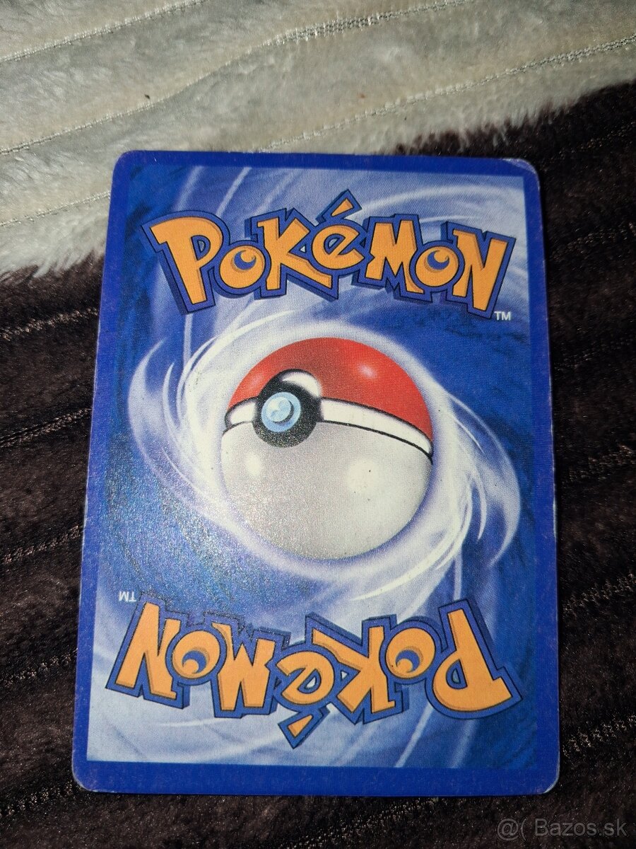 Vzácna pokémon kartička - 4