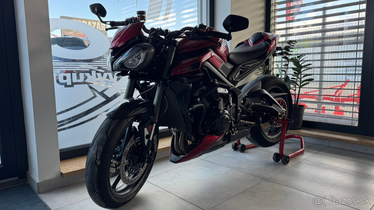 Triumph Street Triple RS - 4