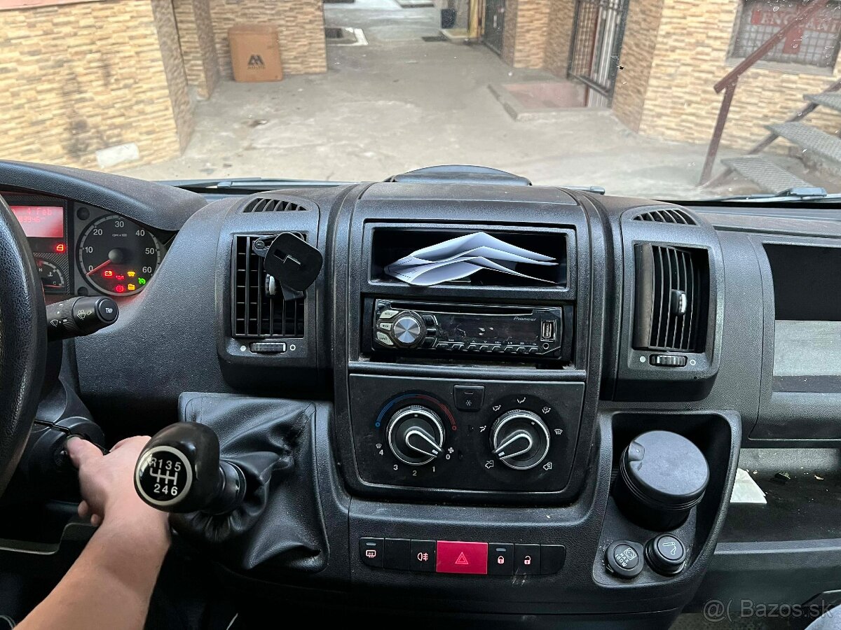 Dodávka Peugeot Boxer L2H2 - 4
