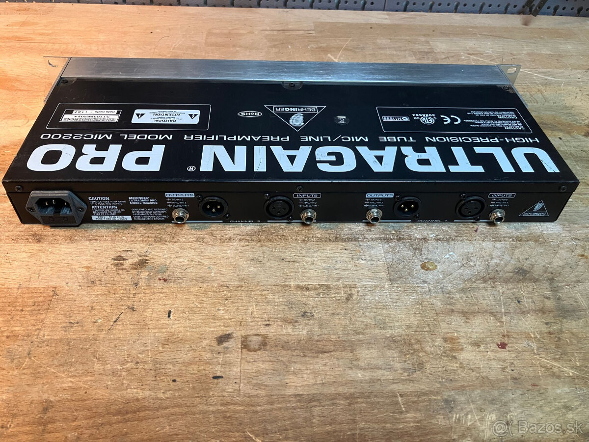 Predzosilňovač Behringer MIC2200 - 4