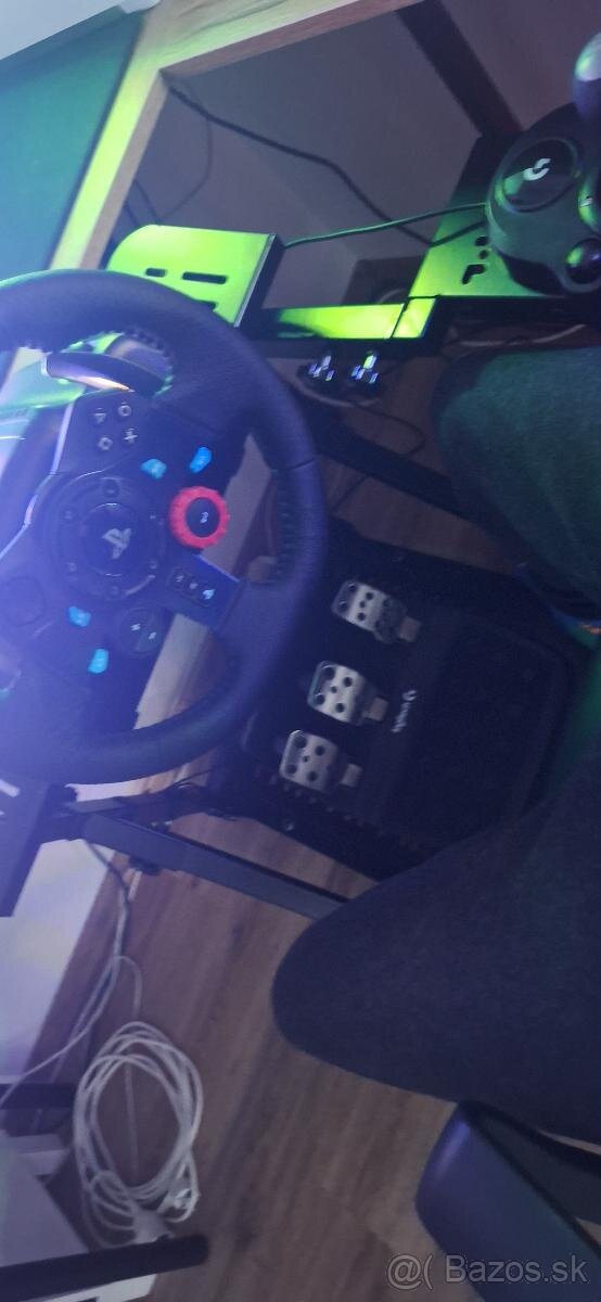 Logitech g29+radici paka+stojan+f1 mod - 4
