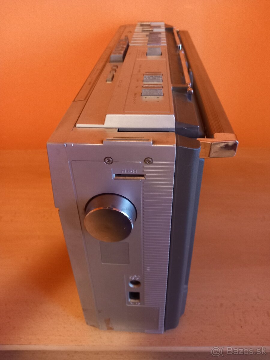 Predám Boombox VICTOR RC-M70 - 4