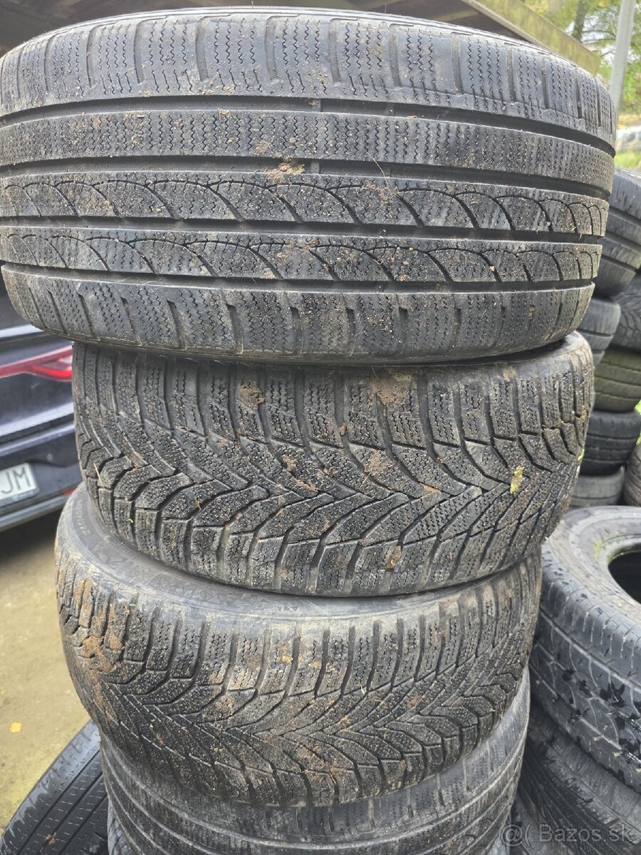245/40r19 - 4
