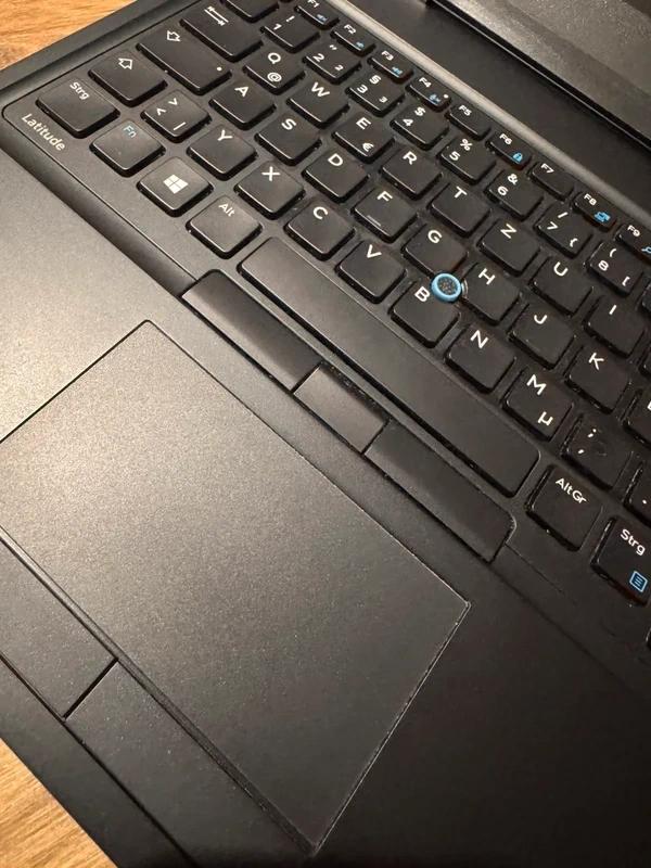 Notebook Lenovo Latitude 5580 - 4