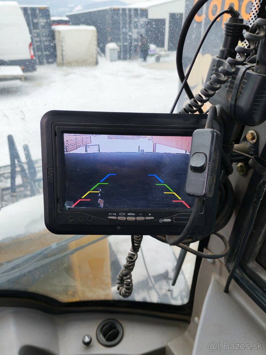 Predám Nakladač ZL15 - 4