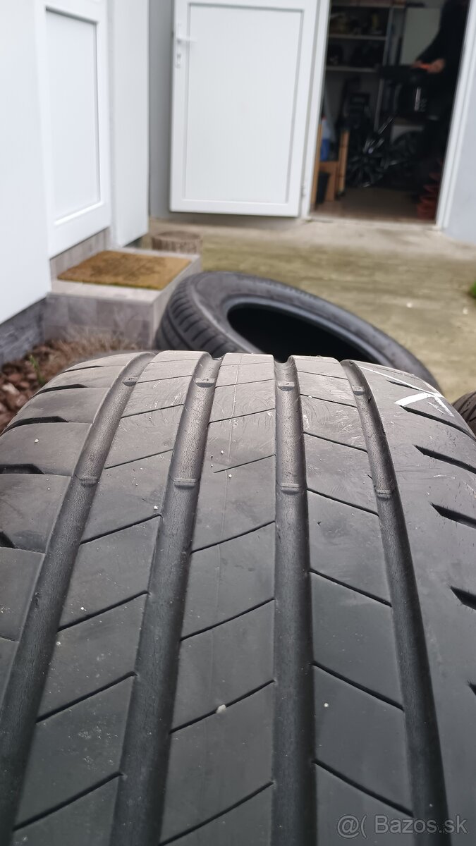 Bridgestone Turanza T005 225/65 R17 - 4