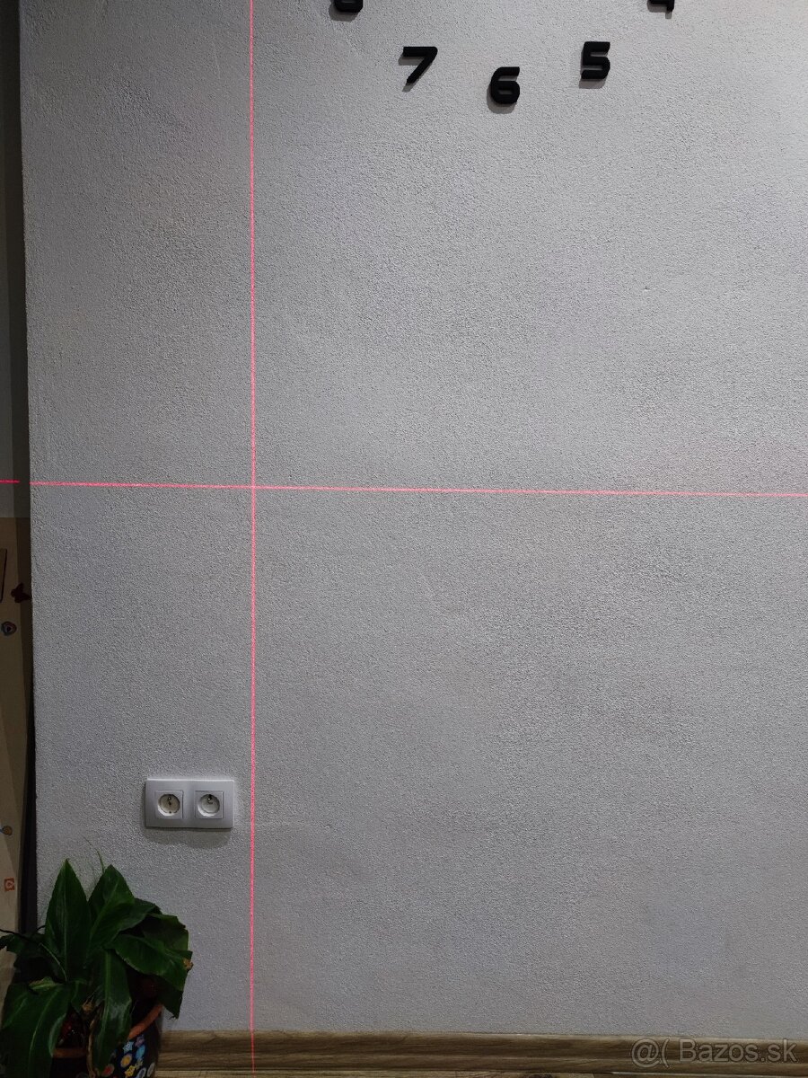Krizovy liniovy laser - 4