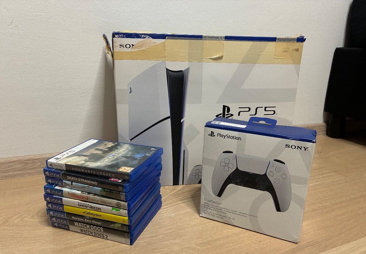 Prodám PlayStation 5 (Slim) - 1TB + 2x DualSense + Hry - 4