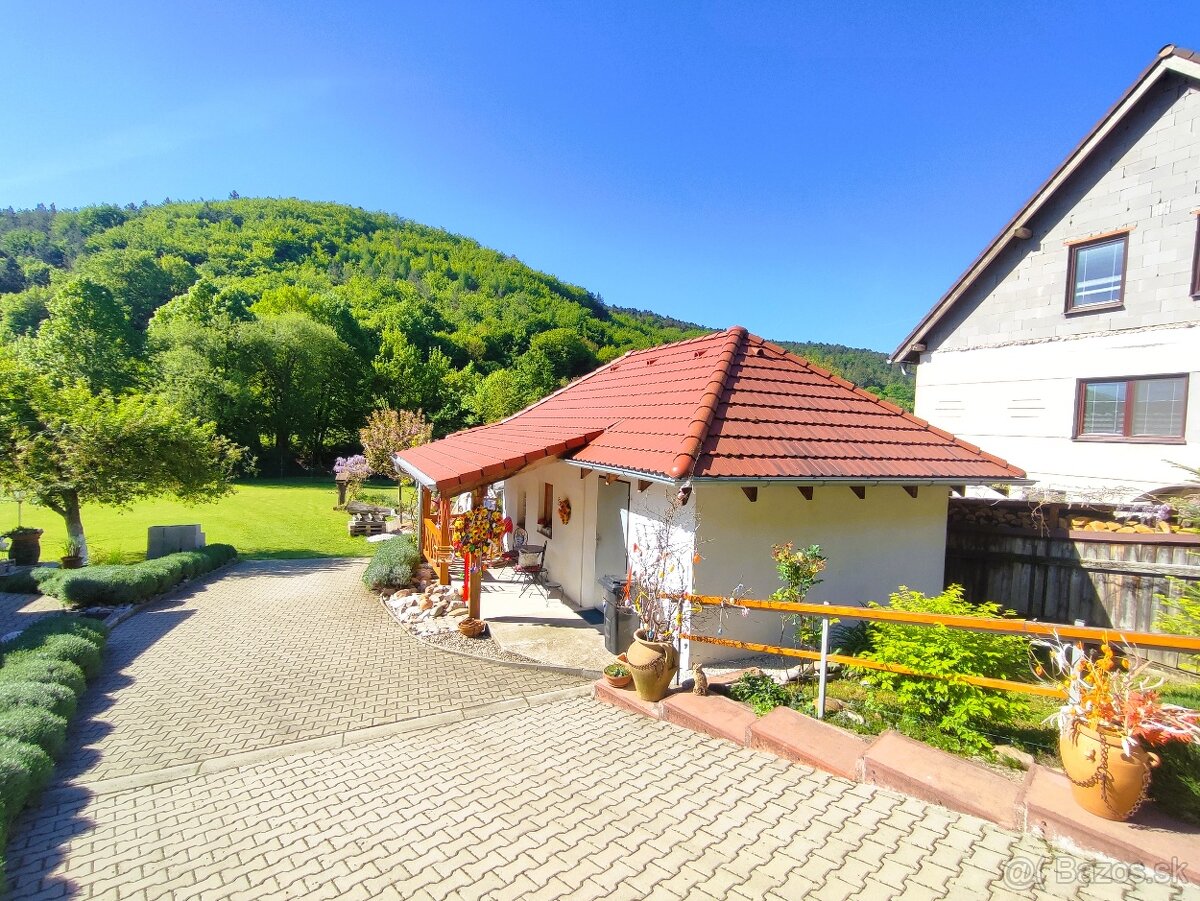 Ponúkame na predaj rodinný dom v obci Hrádok - 4