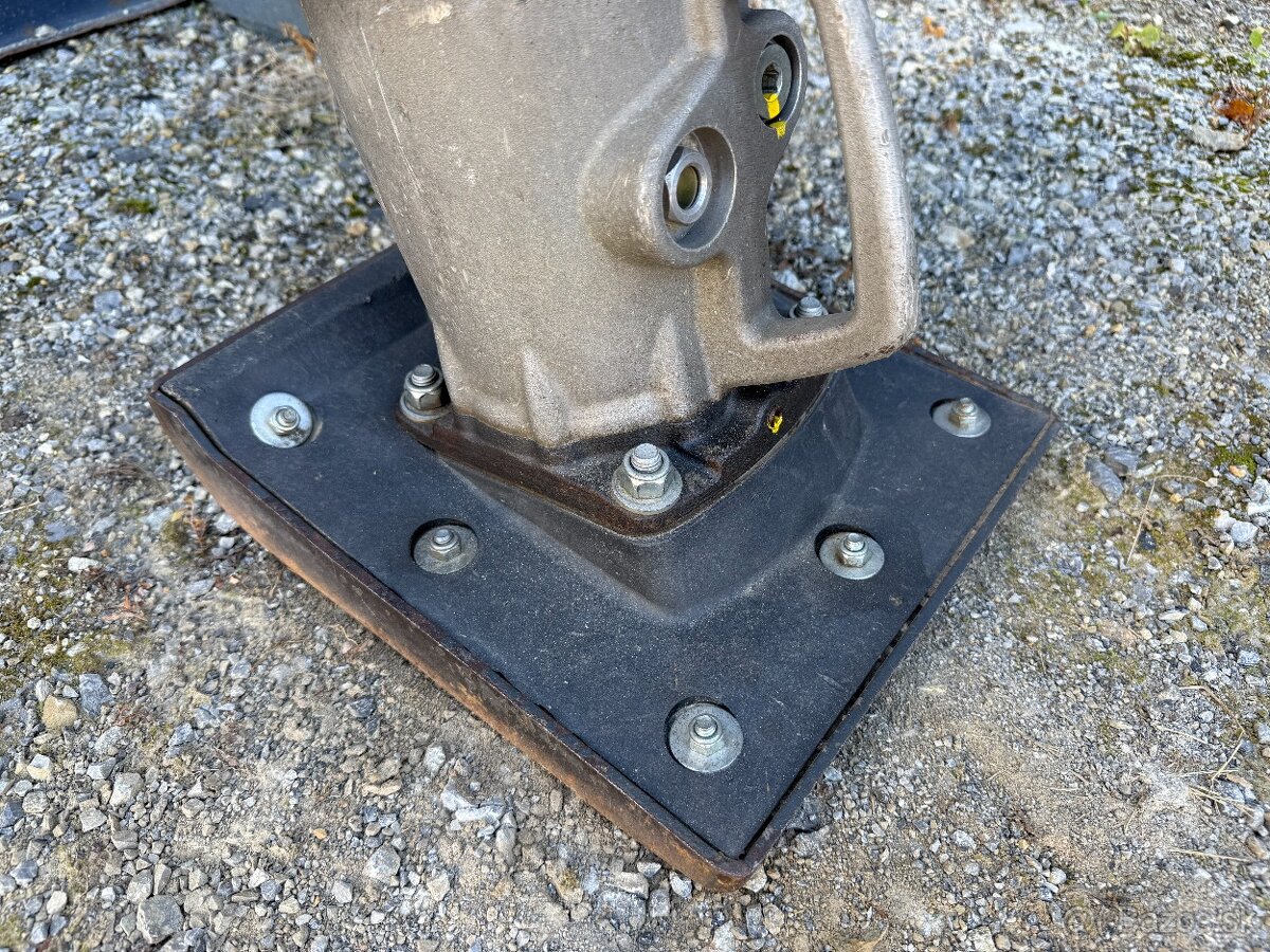 Vibračné dusadlo Bomag BT 65 - 4