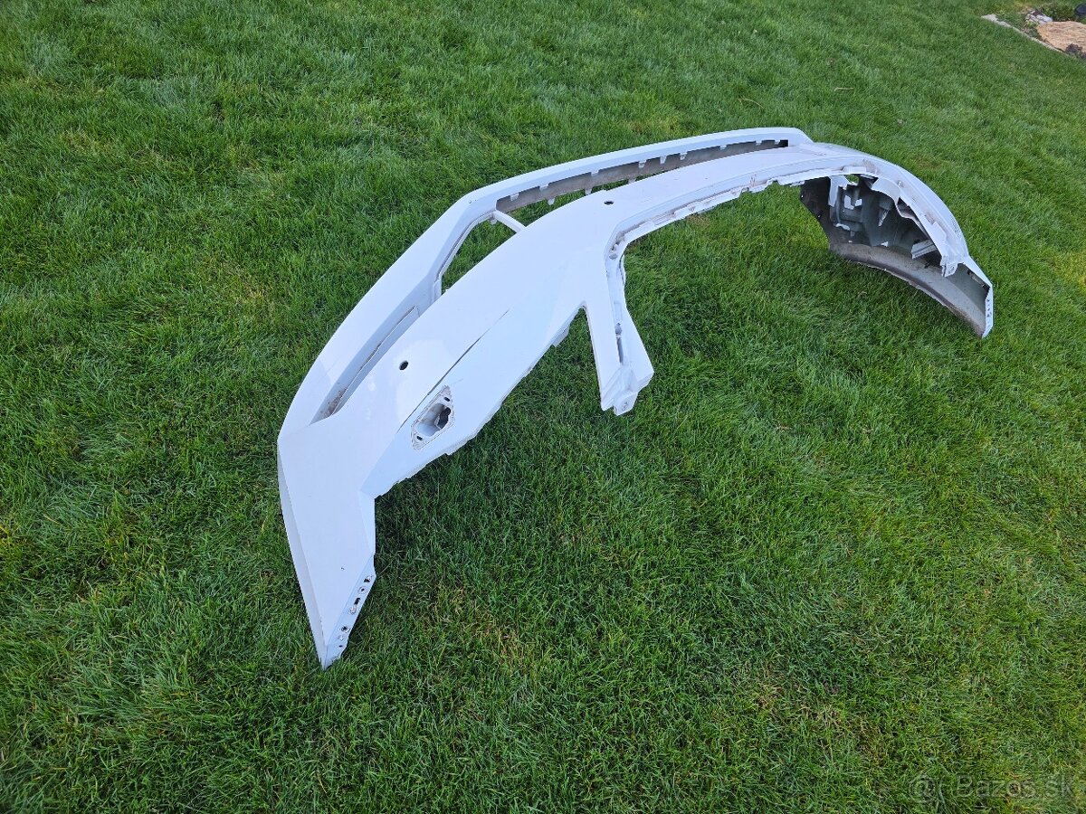 Škoda Superb III predný nárazník - 4