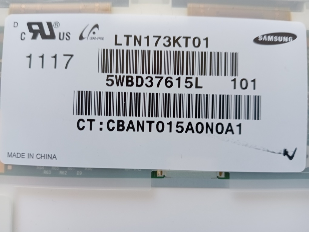 predám 17,3" LED display z notebooku , 40pin HD+ ,LTN173KT0 - 4