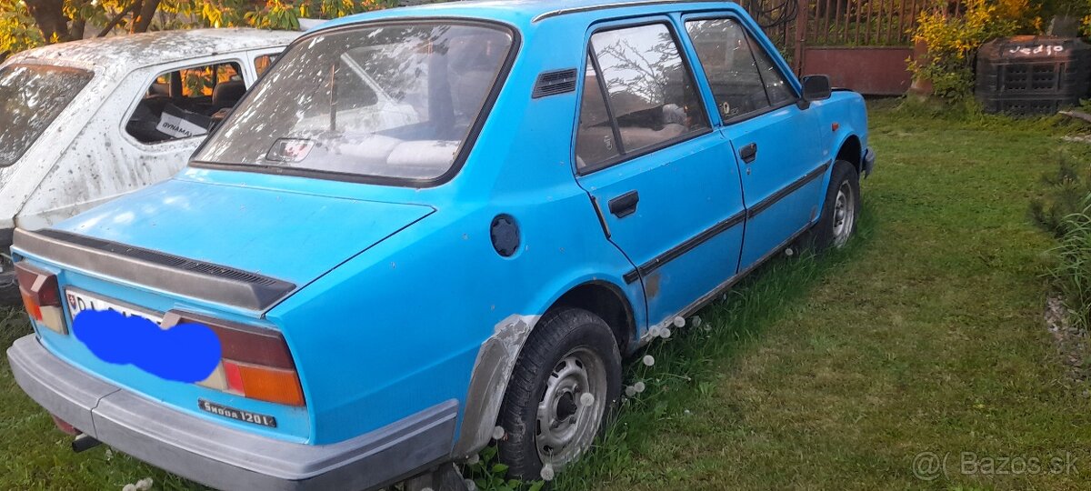 Skoda 120 - 4