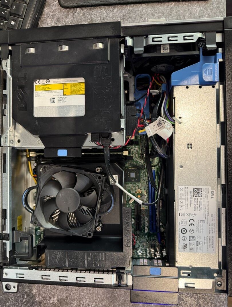 Počítač Dell OptiPlex 9020 – i5-4570 / LINUX MINT / 250G SSD - 4