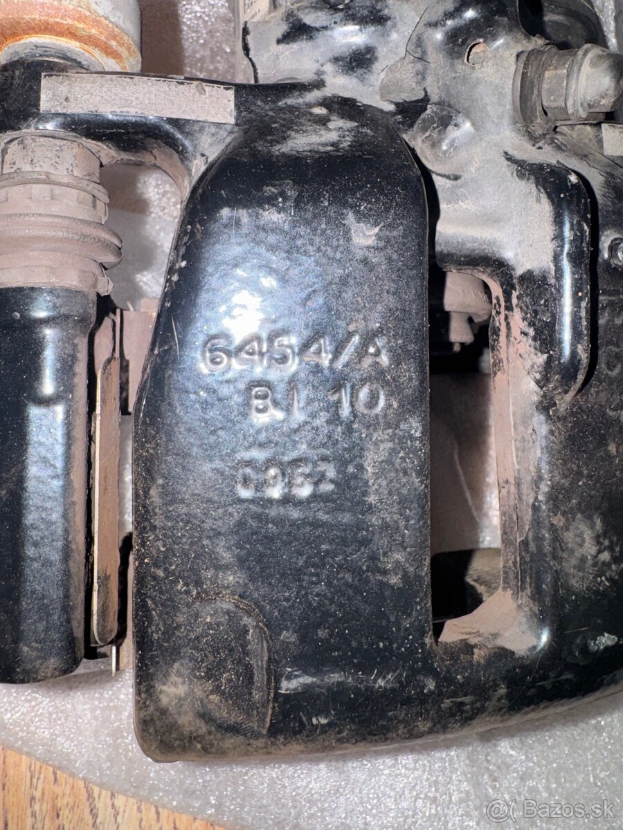 Zadné strmene Audi 330mm kotúč - 4