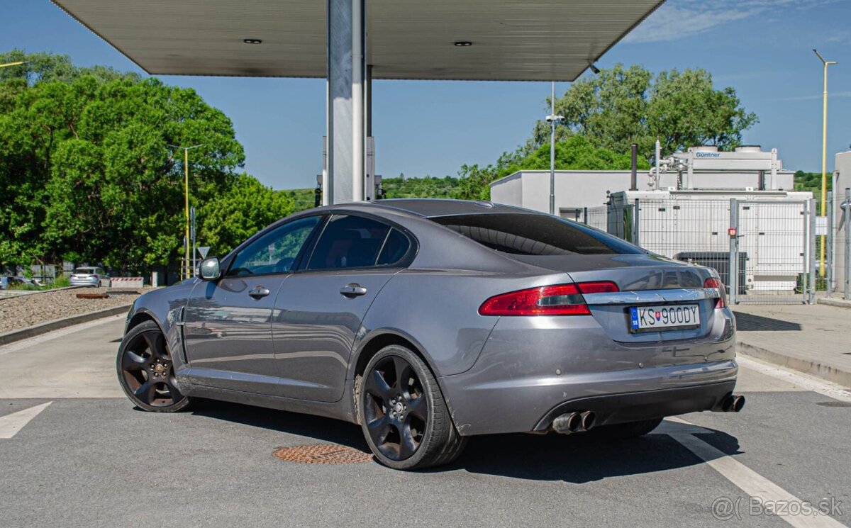 Jaguar XF 4.2 SV8 306kw - 4