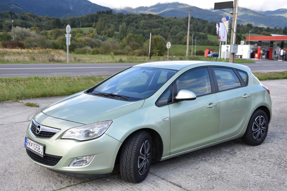 Opel Astra Classic III 1.7 CDTi 110k - 4