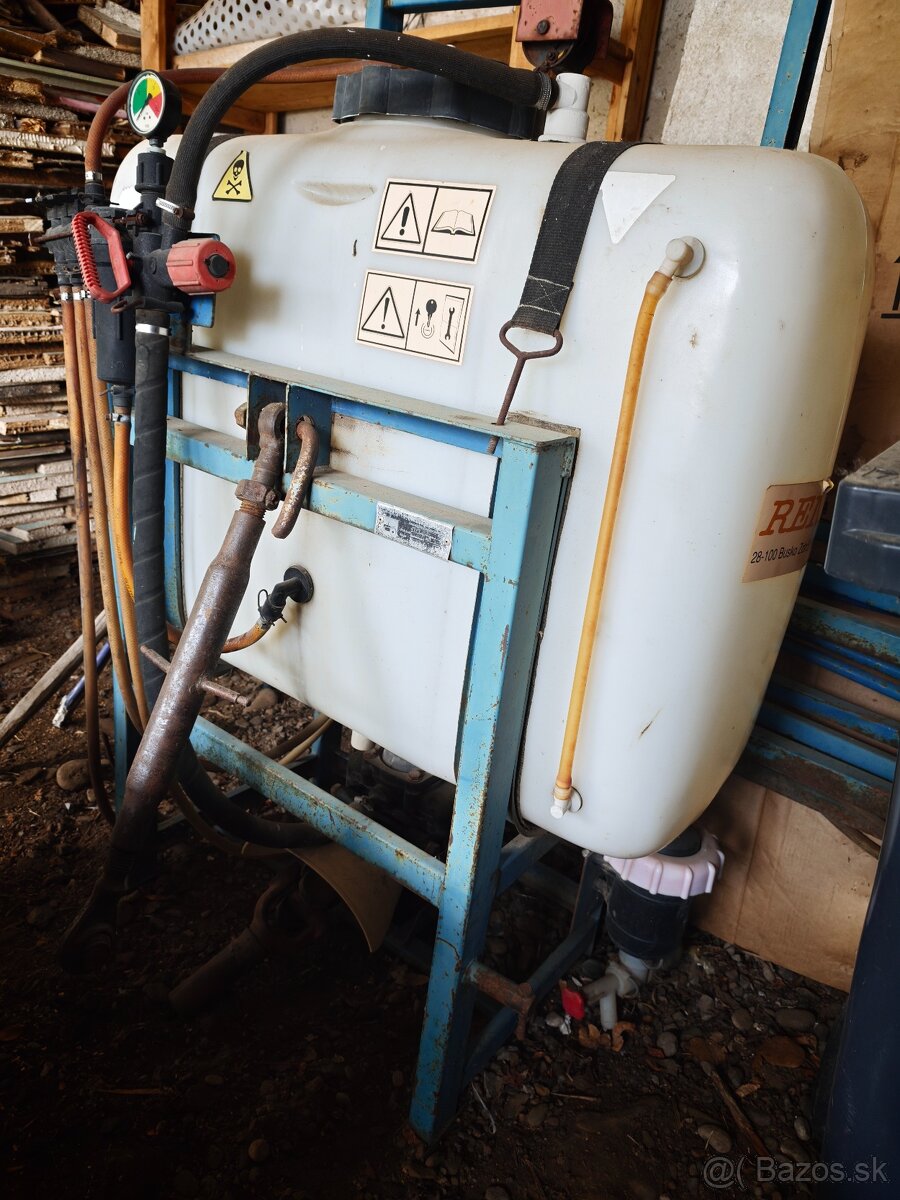 Predám pluh, postrekovač,motor - 4