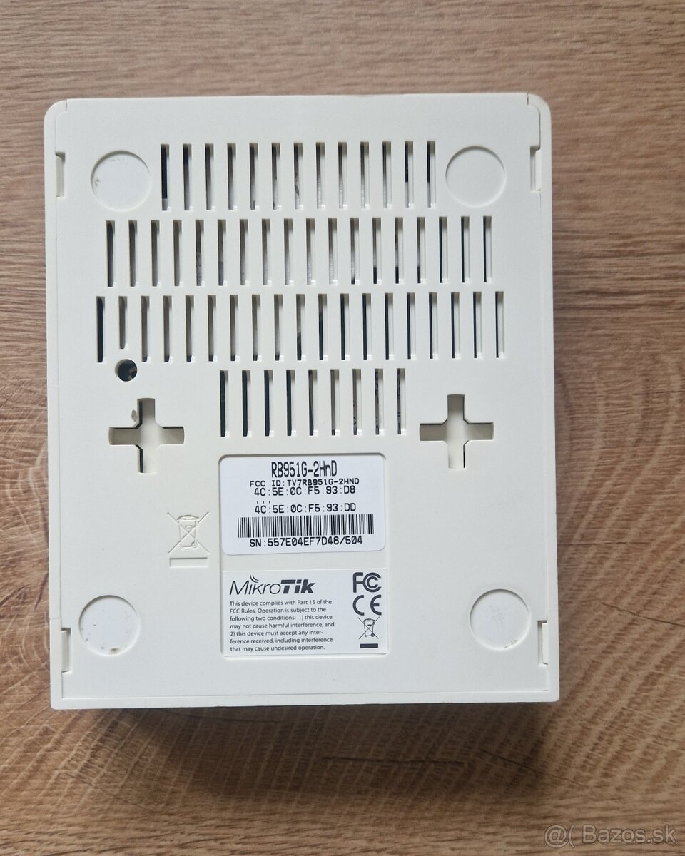 MikroTik RouterBoard RB951G-2HnD - 4