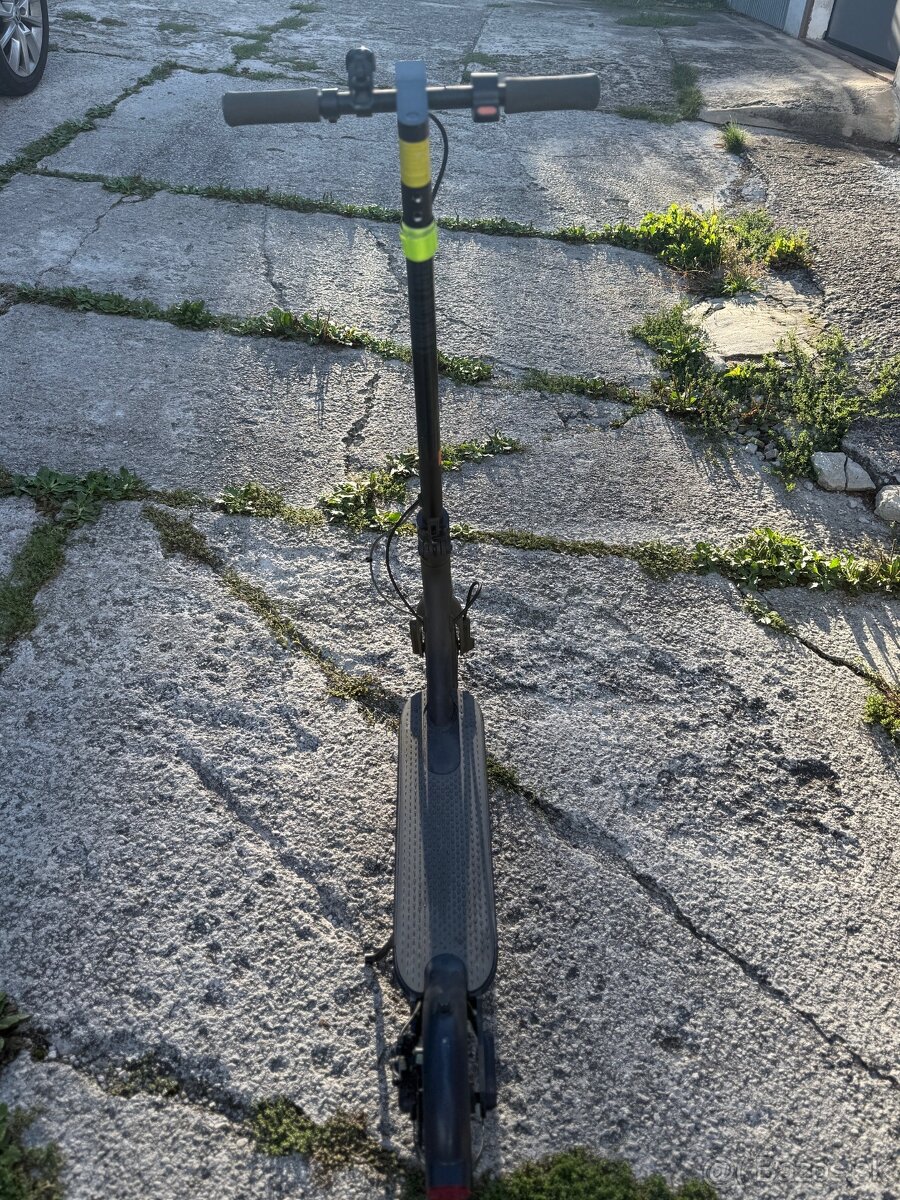 Predám Elektrickú kolobežku Xiaomi Mi Essential na ND - 4