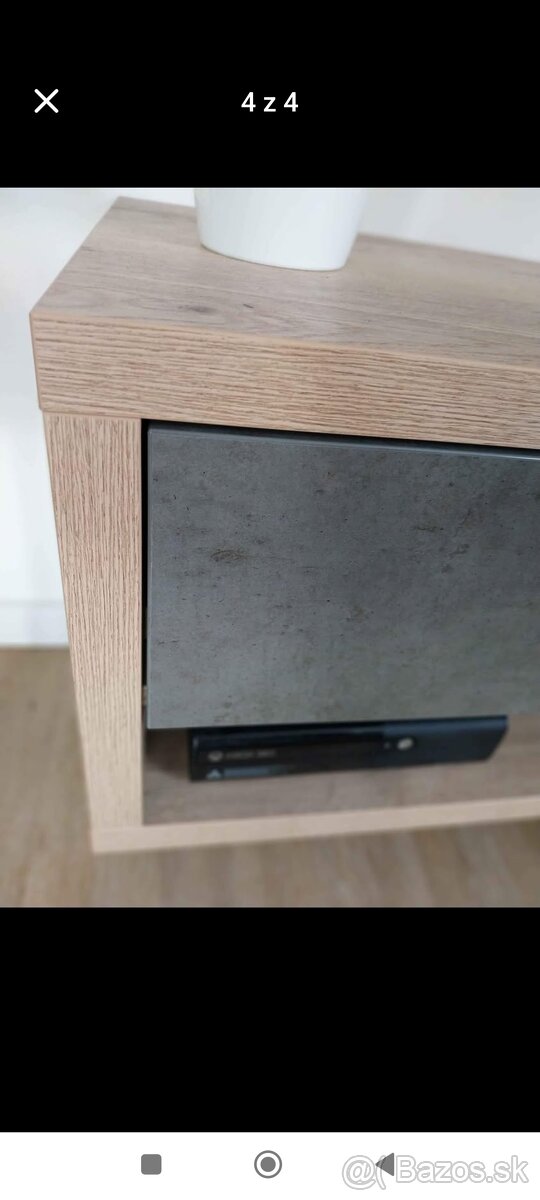 Skrinka pod televízor - 4