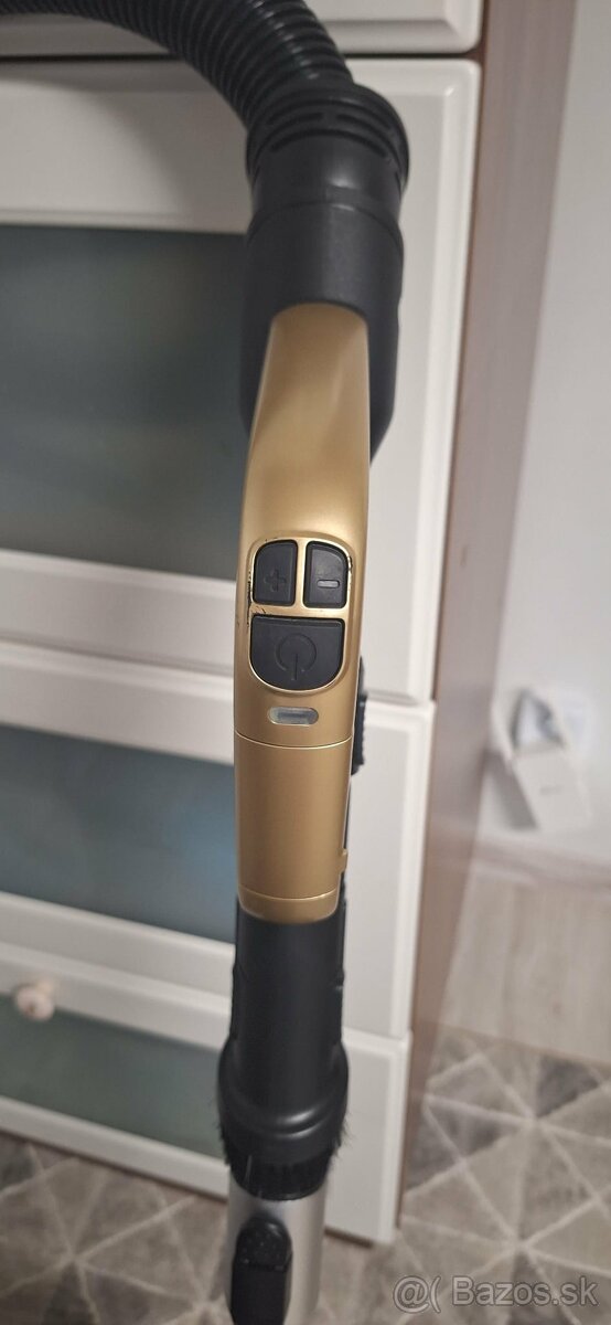 Vysávač Sencor SVC 9300BK - 4