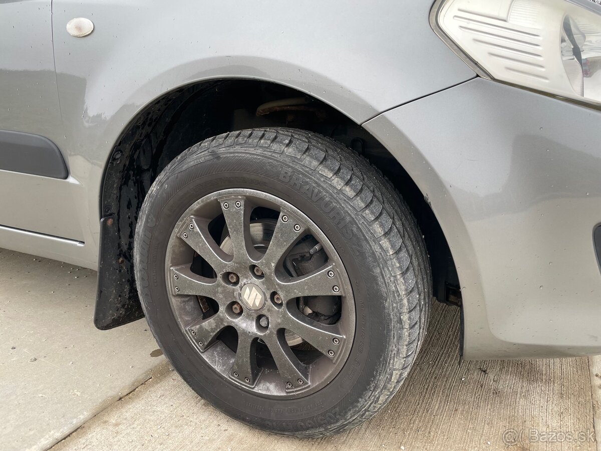 Suzuki SX4 - 4