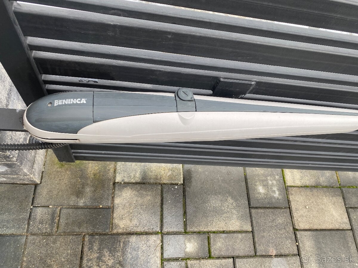 Dvojkrídlová brána - 4