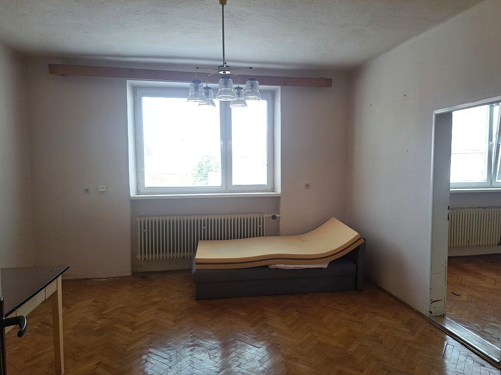 Exkluzívne predáme 4 izbový, rodinný dom v Bánove - 4