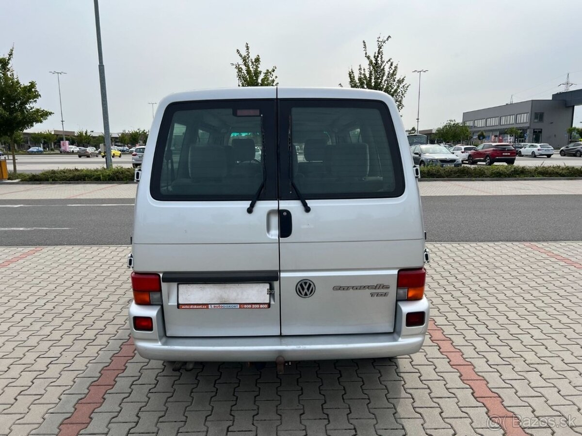 Volkswagen Caravelle 2.5 TDi 9 míst digi klima TZ - 4